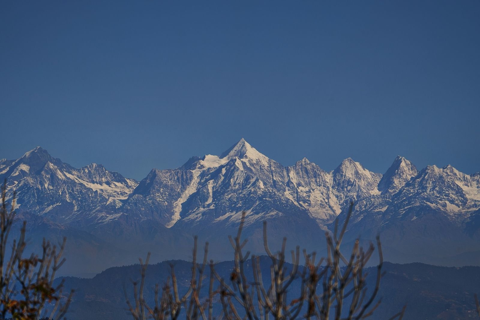 Luxury Resort in Kausani with Himalayan Sunrise View Uttarakhand photo 2
